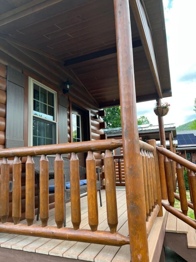 Lincoln Log Cabins Hotel Exterior photo