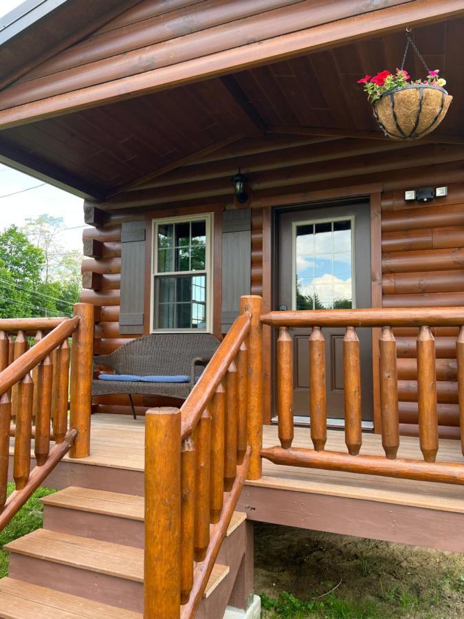 Lincoln Log Cabins Hotel Exterior photo